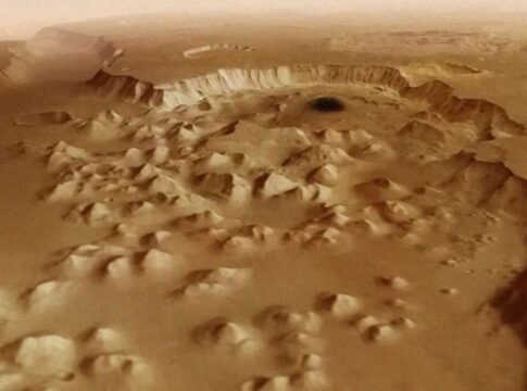 video-mostra-labirinto-de-1,3-mil-km-esculpido-por-agua-em-marte