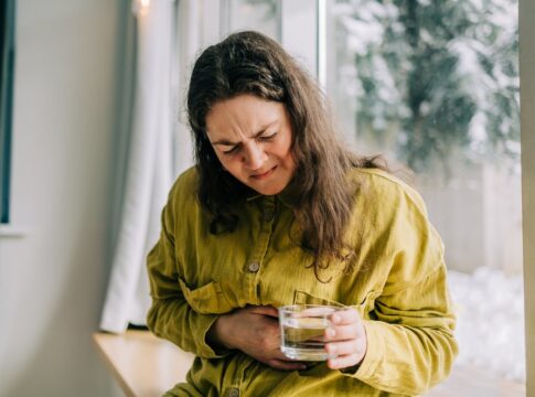 medico-explica-se-existe-alimento-que-ajuda-a-expulsar-pedras-nos-rins