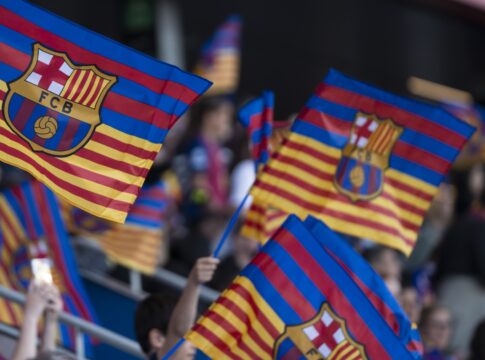 barcelona-tem-divida-milionaria-por-transferencias-de-atletas.-entenda