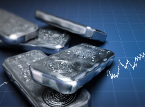 no-embalo-do-ouro,-preco-da-prata-bate-us$-50-pela-1a-vez-desde-1980
