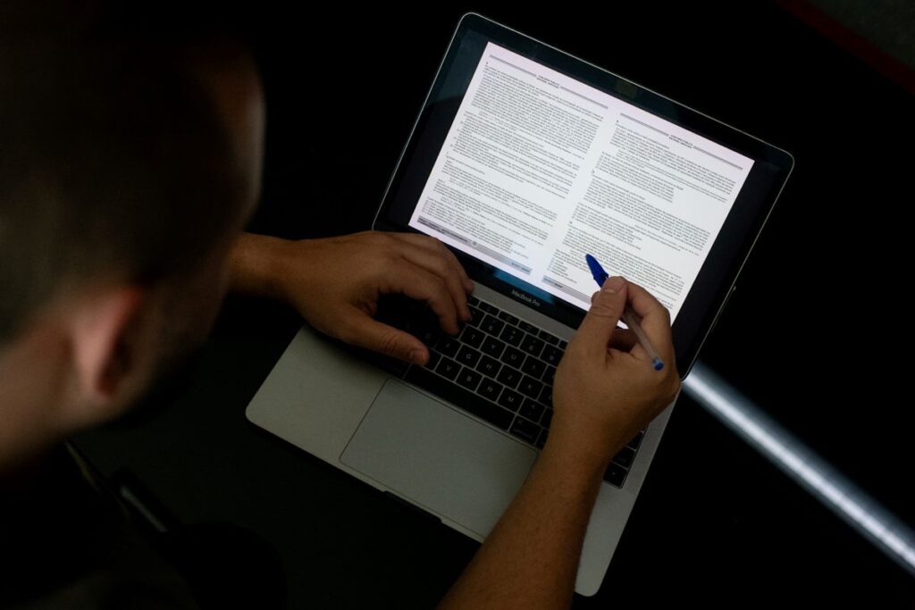 investsp-abre-processo-seletivo-com-salario-de-ate-r$-13-mil