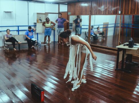 projeto-promove-formacao-gratuita-em-artes-cenicas-para-indigenas