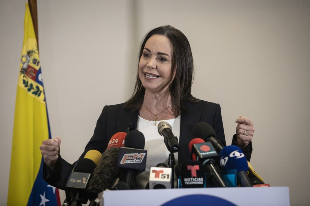 opositora-de-maduro,-maria-corina-machado-dedica-nobel-da-paz-a-trump