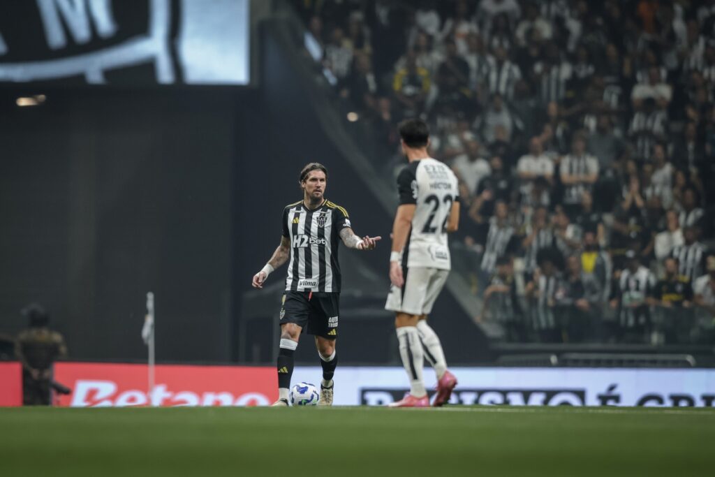 lyanco-passa-por-cirurgia-apos-ruptura-do-tendao-de-aquiles