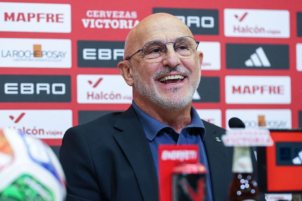 tecnico-da-espanha-exalta-qualidade-de-seus-jogadores:-“os-melhores”