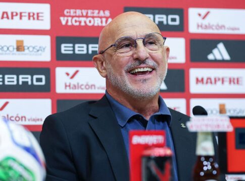 tecnico-da-espanha-exalta-qualidade-de-seus-jogadores:-“os-melhores”