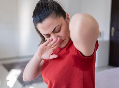 medica-aponta-6-alimentos-que-podem-deixar-seu-suor-com-cheiro-ruim