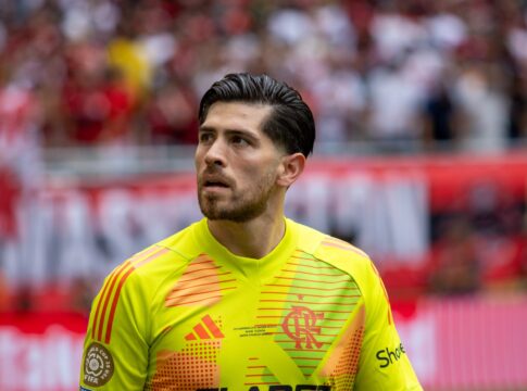 idolo-do-flamengo-exalta-momento-de-rossi:-“trabalho-excepcional”