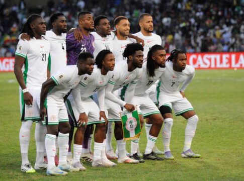 aviao-da-selecao-nigeriana-faz-pouso-de-emergencia-em-angola;-entenda