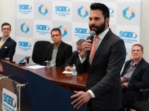 presidente-de-estatal-quer-investigar-grupo-de-zap-que-o-critica