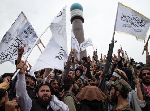 paquistao-diz-ter-matado-mais-de-200-membros-do-taliba-no-afeganistao