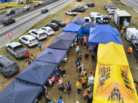 prf-registra-movimento-de-quase-40-mil-romeiros-em-direcao-a-aparecida