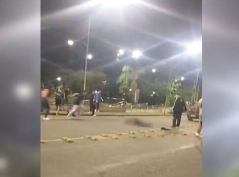 apos-briga-em-boate,-jovem-e-espancado-e-atropelado-duas-vezes-em-sc