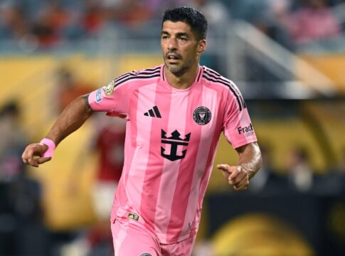 suarez-e-o-4o-jogador-em-atividade-a-alcancar-600-gols.-veja-numeros