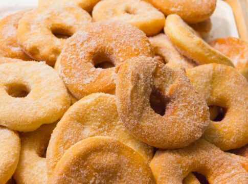 receita-de-rosquinha-doce-para-deixar-sua-tarde-ainda-mais-gostosa