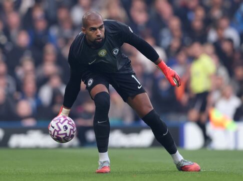 goleiro-do-chelsea-possui-frota-de-carros-avaliada-em-r$-6-milhoes