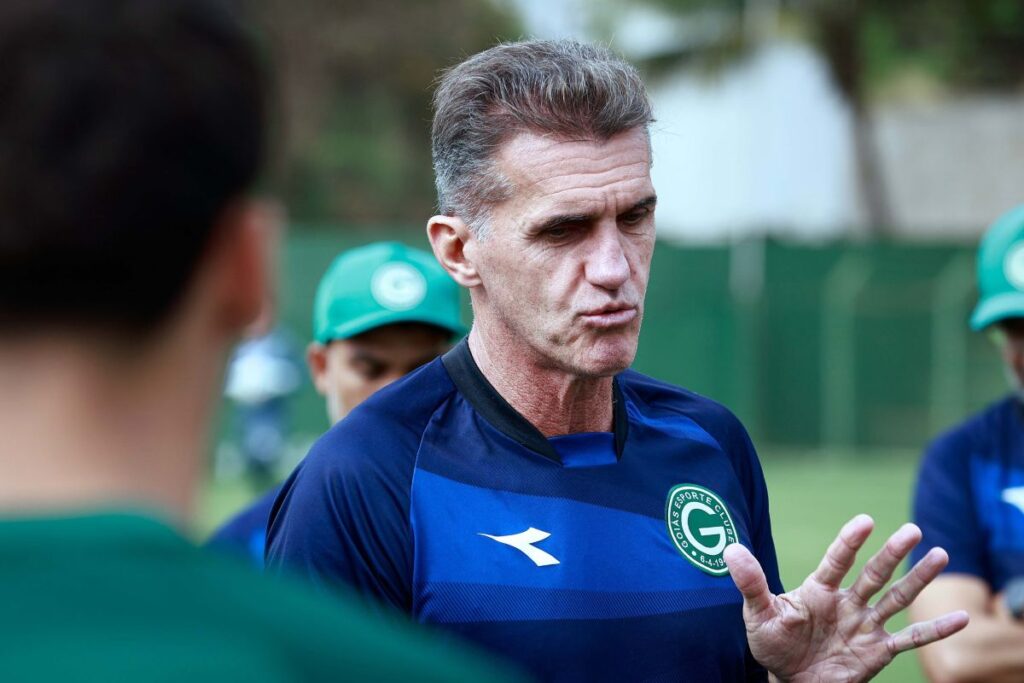 goias-anuncia-demissao-de-vagner-mancini-apos-sequencia-sem-vitorias