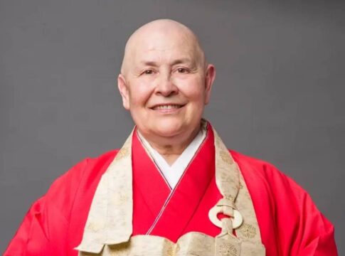 monja-coen:-“educar-o-kokoro-e-aprender-a-sair-do-eu-e-servir-a-vida”