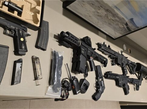 pf-encontra-arsenal-de-guerra-em-casa-de-influenciador-ligado-ao-pcc