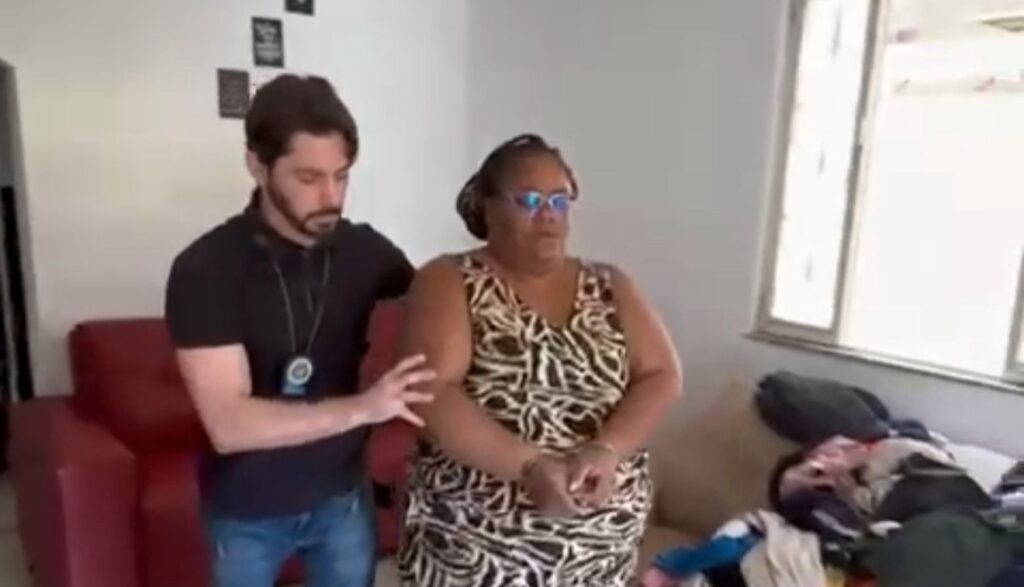 quem-e-a-cuidadora-presa-por-dopar-idoso-e-dar-golpe-de-r$-500-mil