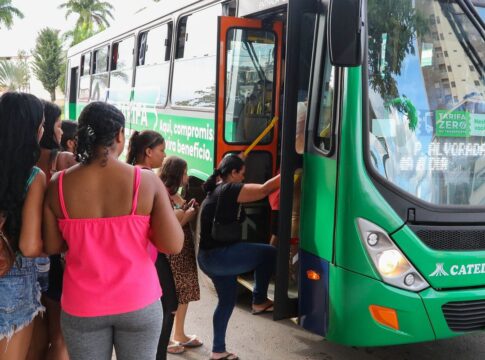 setor-de-servicos-cresce-0,1%-em-agosto-e-amplia-recorde