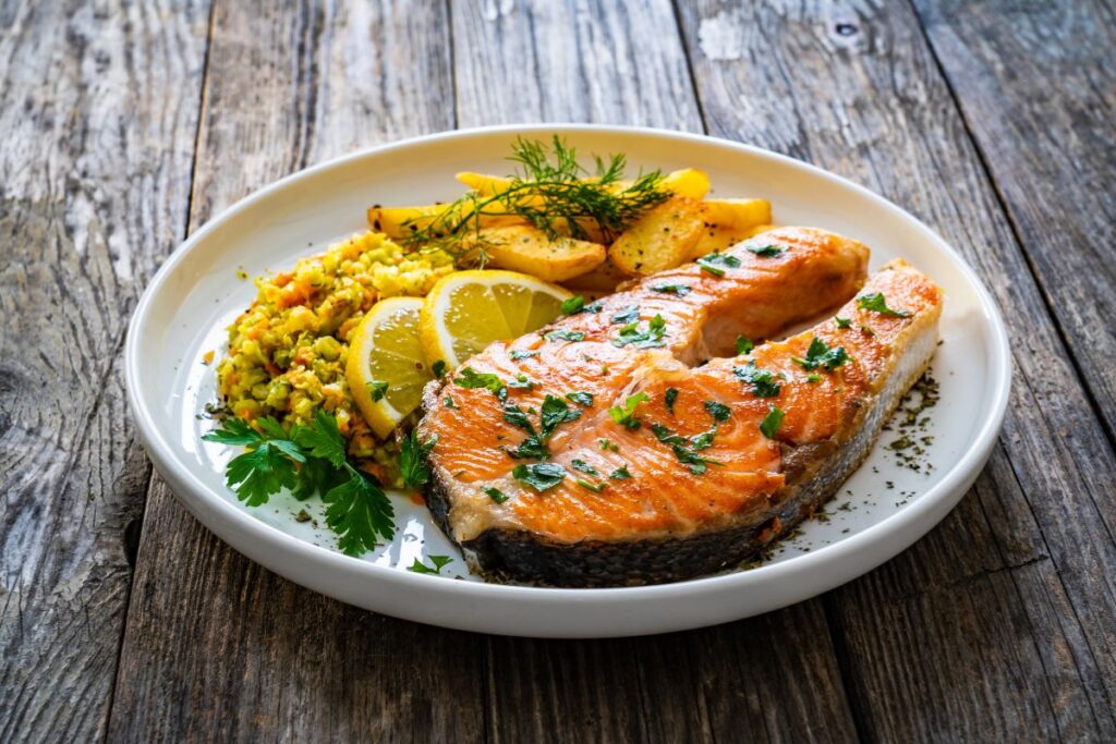 receita-de-peixe-assado-no-forno-conquista-pela-praticidade-e-sabor