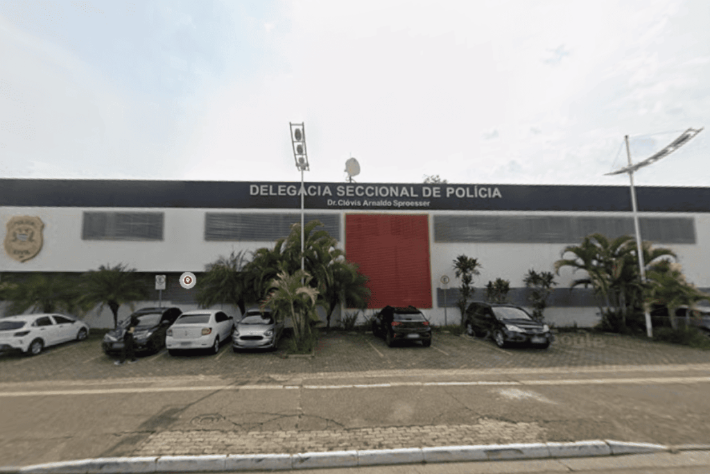 com-arma-do-pai,-crianca-de-11-anos-atira-acidentalmente-contra-colega