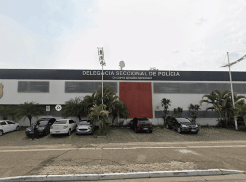 com-arma-do-pai,-crianca-de-11-anos-atira-acidentalmente-contra-colega
