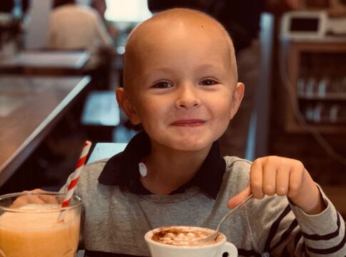menino-de-3-anos-com-prisao-de-ventre-e-diagnosticado-com-cancer-raro