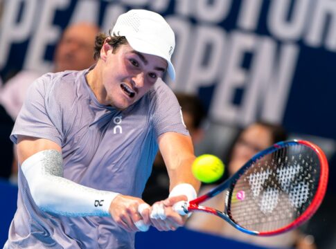 joao-fonseca-cai-na-estreia-do-atp-de-bruxelas-para-numero-86-do-mundo