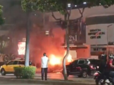 carro-bomba-explode-e-deixa-um-morto-no-equador