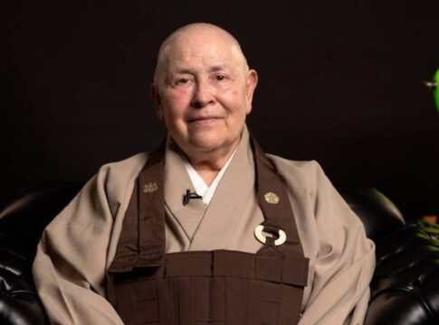 “em-tempos-de-crise,-procuramos-paz”:-monja-coen-fala-sobre-a-expansao-da-meditacao-no-brasil