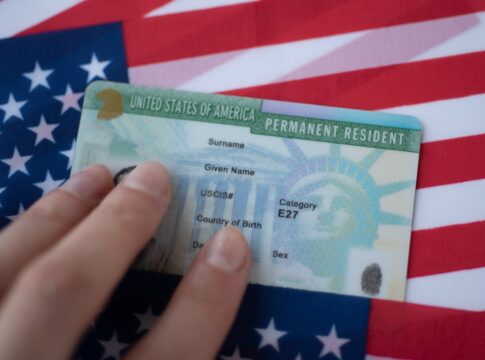 mais-que-heranca,-o-green-card-como-legado-de-pais-para-filhos