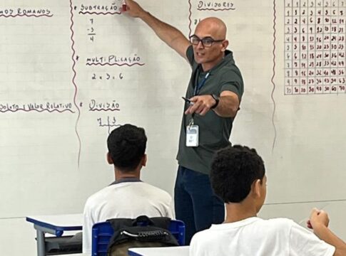 desafio-dos-professores-e-chamar-atencao-dos-estudantes-durante-aulas