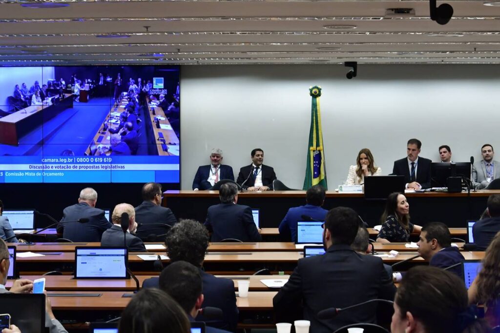 congresso-adia-a-votacao-da-ldo-de-2026-para-a-proxima-terca-(21/10)