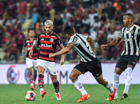 botafogo-x-flamengo:-quem-leva-vantagem-no-classico?-veja-e-aposte