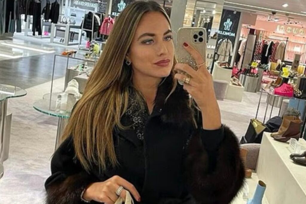 modelo-de-29-anos-e-morta-a-facadas-pelo-companheiro-em-milao