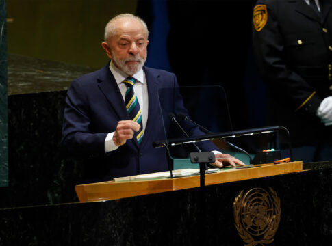 lula-sobre-conversa-com-trump:-“pintou-uma-industria-petroquimica”