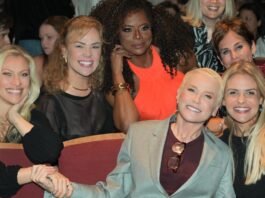 xuxa-reune-ex-paquitas-para-estreia-de-espetaculo-de-junno-andrade