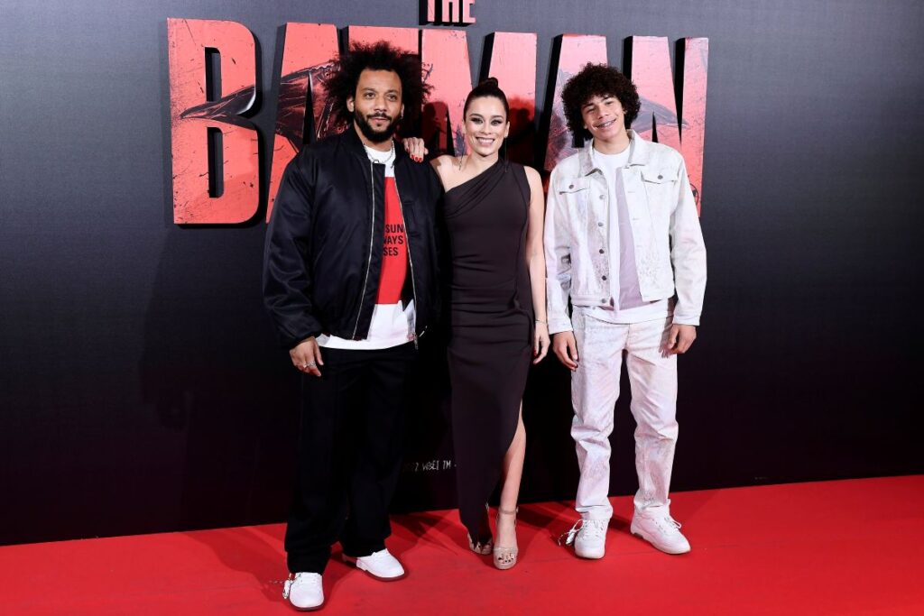 em-goleada-sobre-a-dinamarca,-filho-de-marcelo-marca-gol-pela-espanha