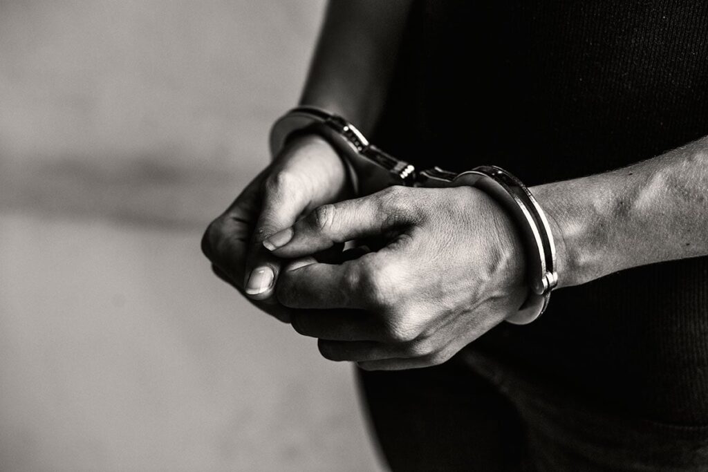 foragido,-homem-de-74-anos-e-preso-por-estupro-de-vulneravel-no-df