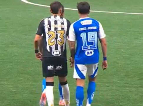 kaio-jorge-e-detonado-na-web-apos-apertar-mao-quebrada-de-rival