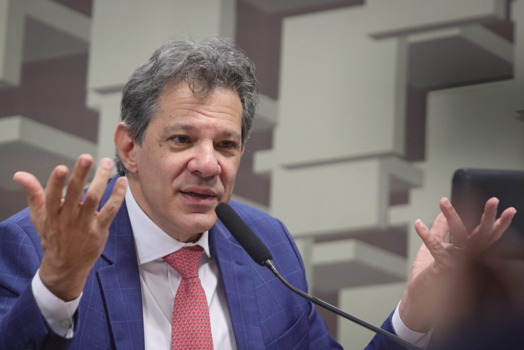 haddad:-brasil-abriu-avenida-para-reaver-relacoes-cordiais-com-os-eua