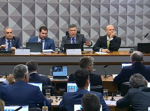 cpmi-do-inss-vota-convocacao-de-frei-chico-e-ouve-assessor-da-conafer