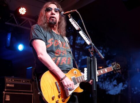 guitarrista-fundador-do-kiss-respira-por-aparelhos-apos-sofrer-avc