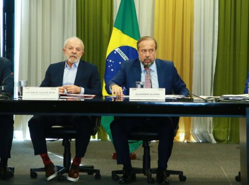 lula-instala-conselho-para-tratar-de-minerais-criticos-e-terras-raras