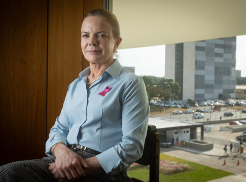 gleisi-rebate-criticas-a-lula-por-falta-de-mulheres-no-stf