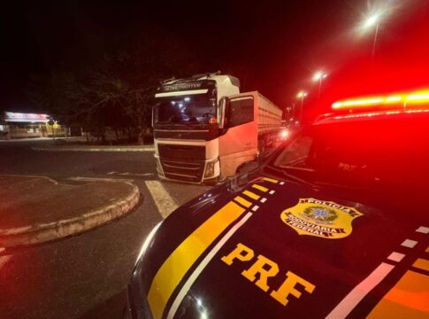 cocaina-e-perseguicao:-caminhoneiro-e-preso-apos-fugir por 30 km.-veja