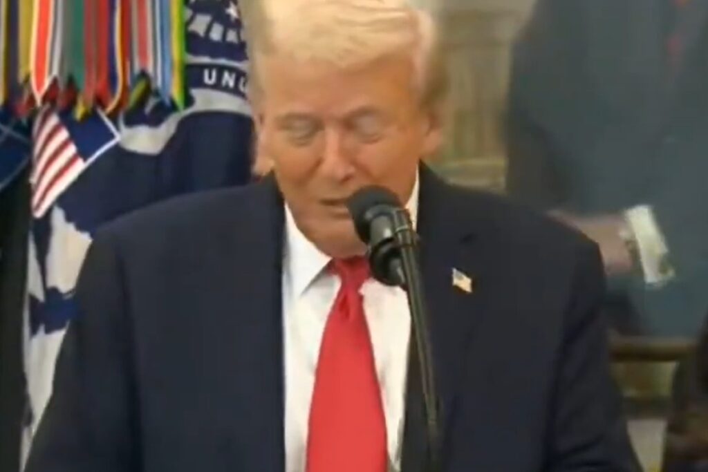 trump-se-enrola-ao-pronunciar-nome-de-medicamento-e-viraliza.-video