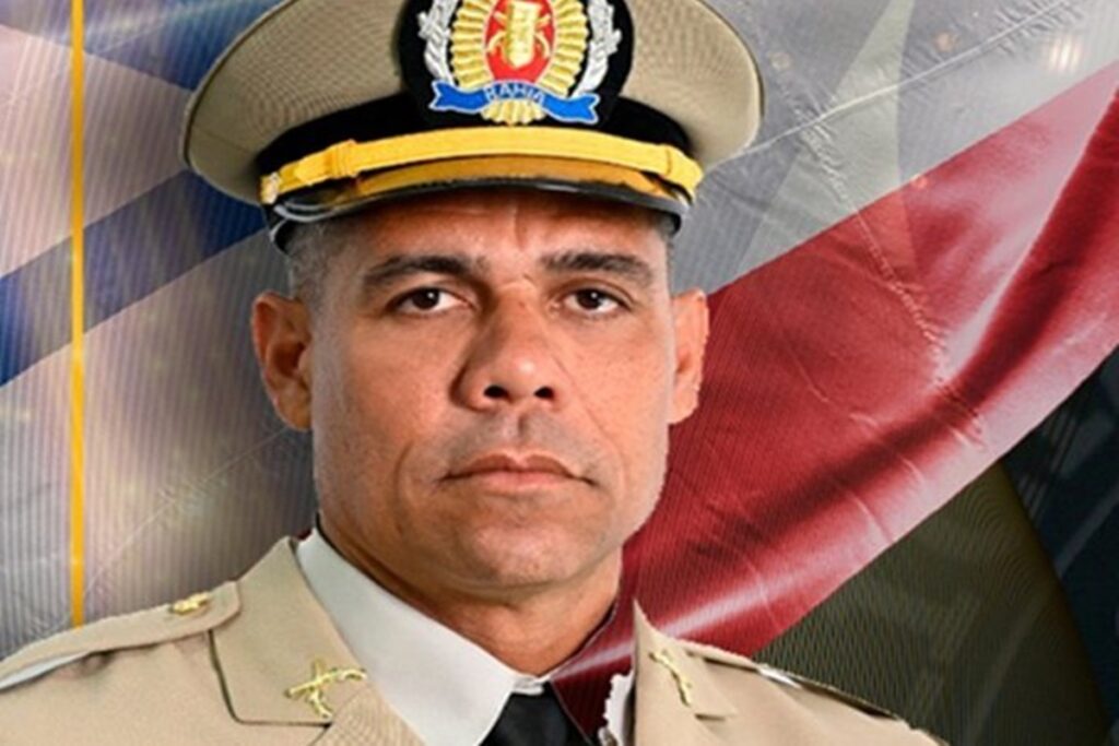 ba:-sargento-da-pm,-esposa-e-funcionaria-morrem-em-acidente-na-ba-256